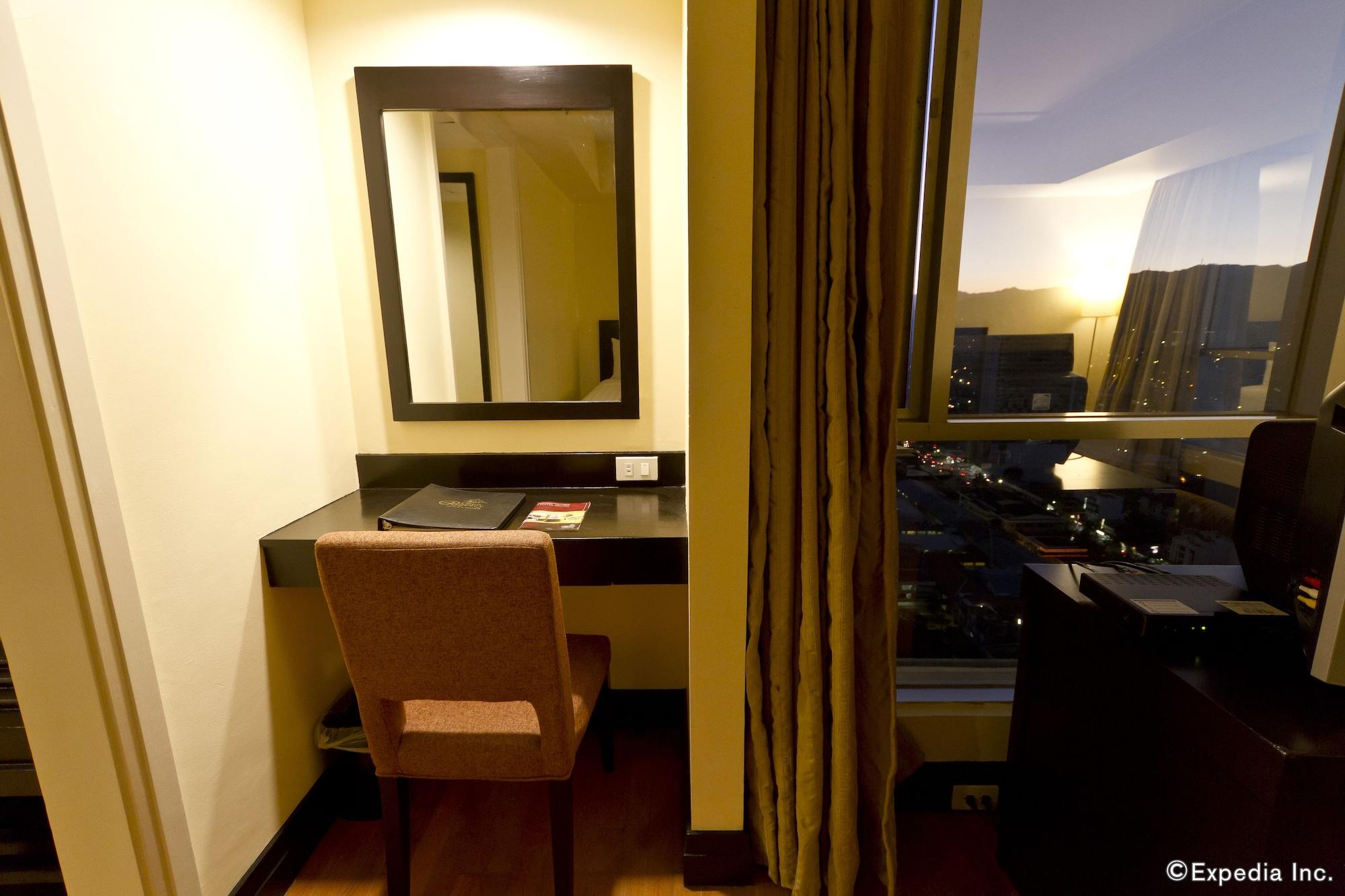 Crown Regency Hotel & Towers Cebu Buitenkant foto